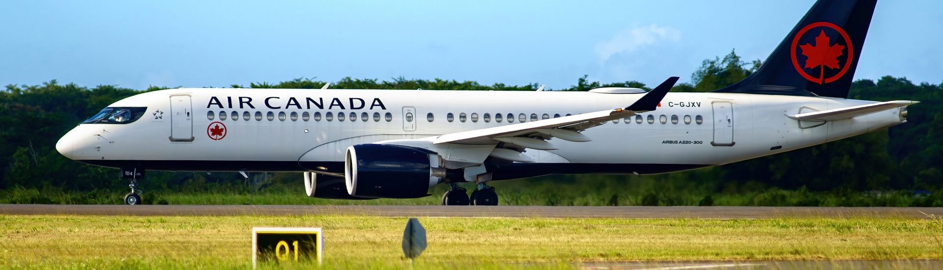 A220-300 Air Canada C-GJXV