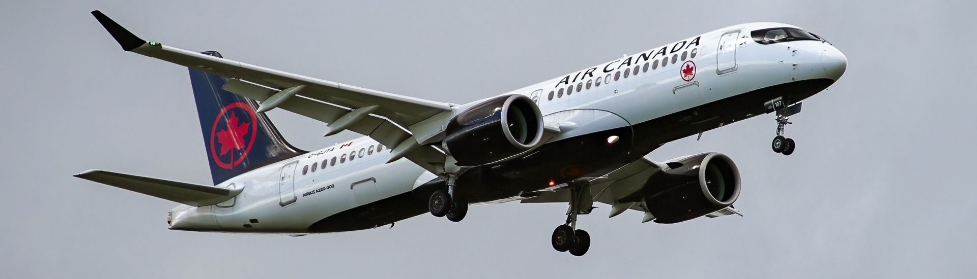 A220-300 Air Canada C-GJYA