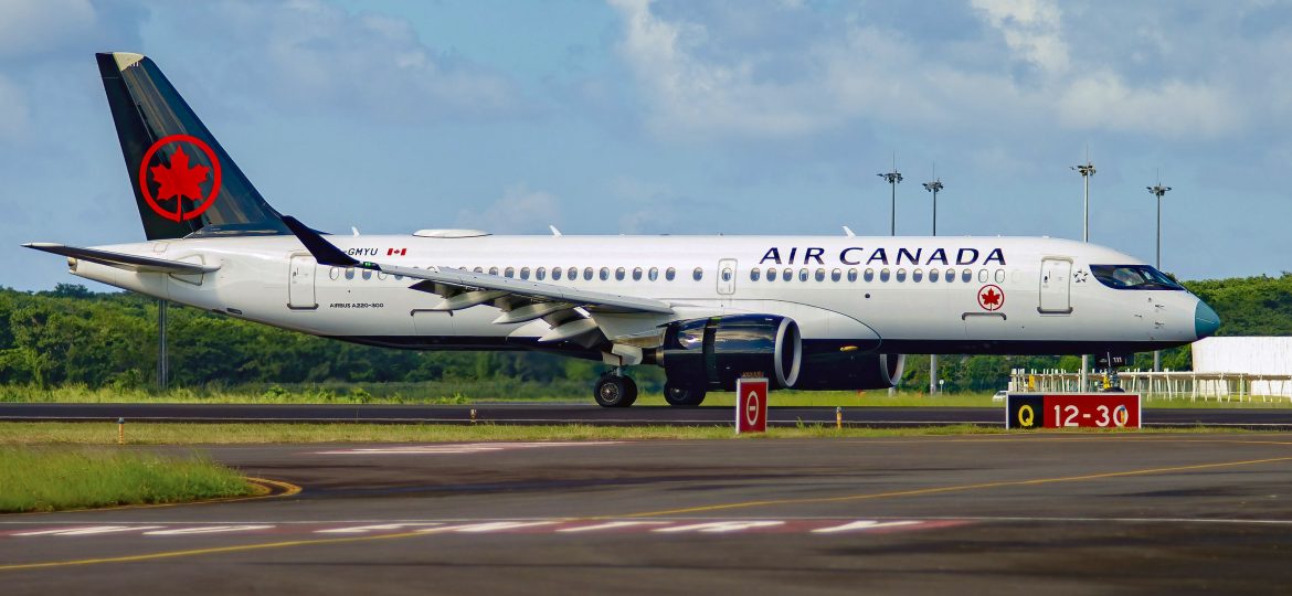 A220-300 Air Canada C-GMYU