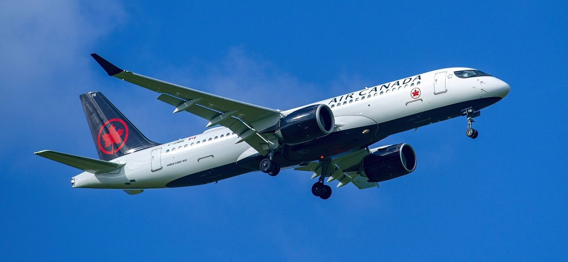 A220-300 Air Canada C-GNBE