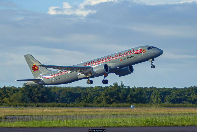 A220-300 Air Canada C-GNBN