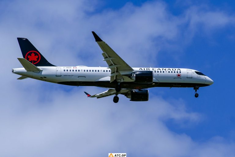 A220-300 Air Canada C-GROV