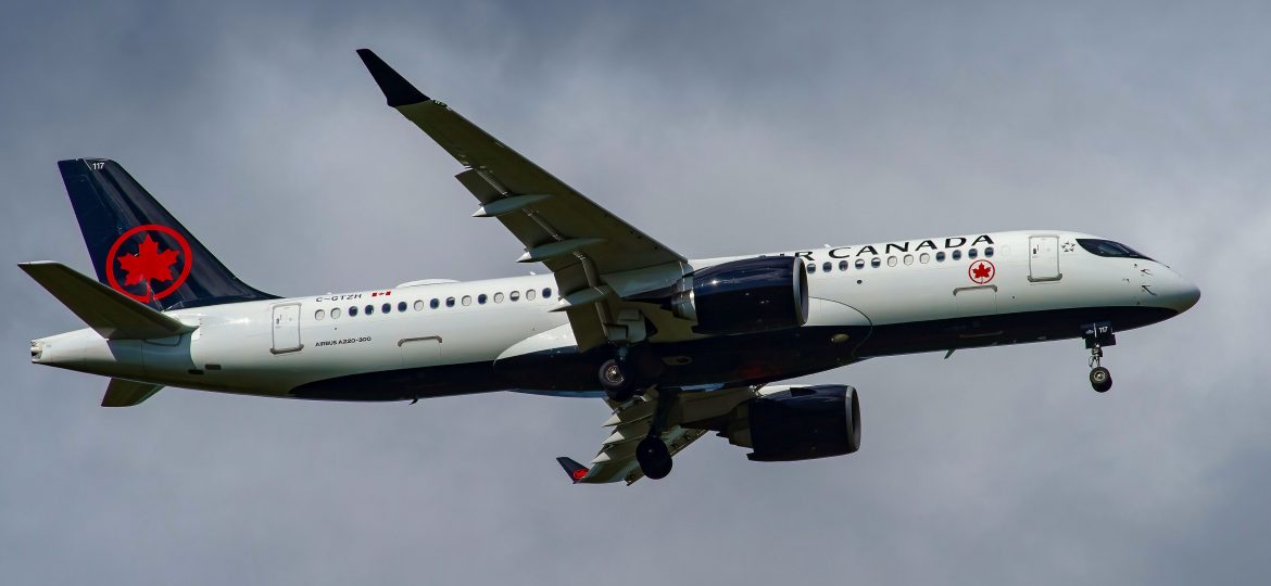 A220-300 Air Canada C-GTZH