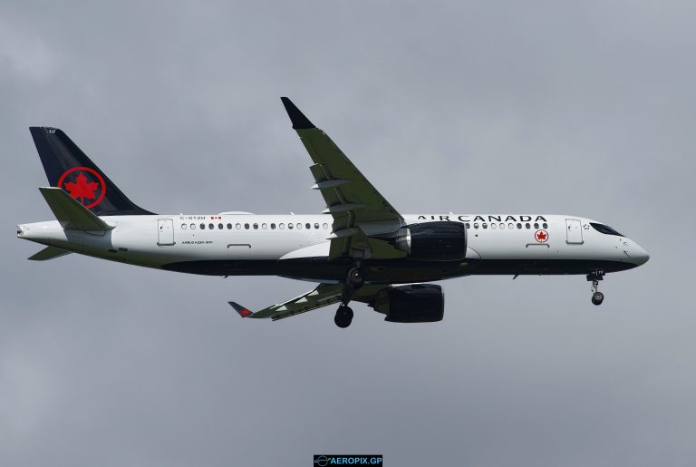 A220-300 Air Canada C-GTZH