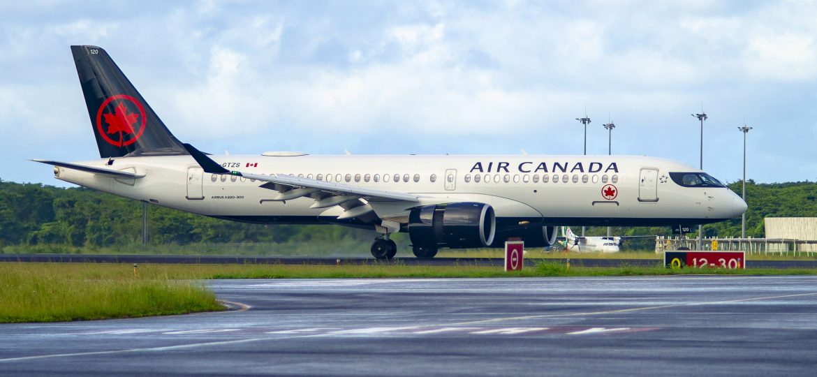 A220-300 Air Canada C-GTZS