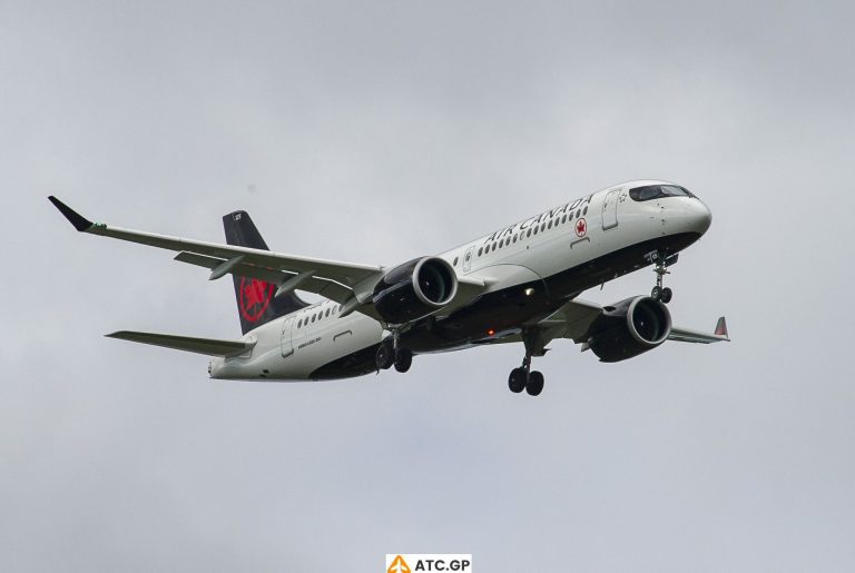 A220-300 Air Canada C-GUPL