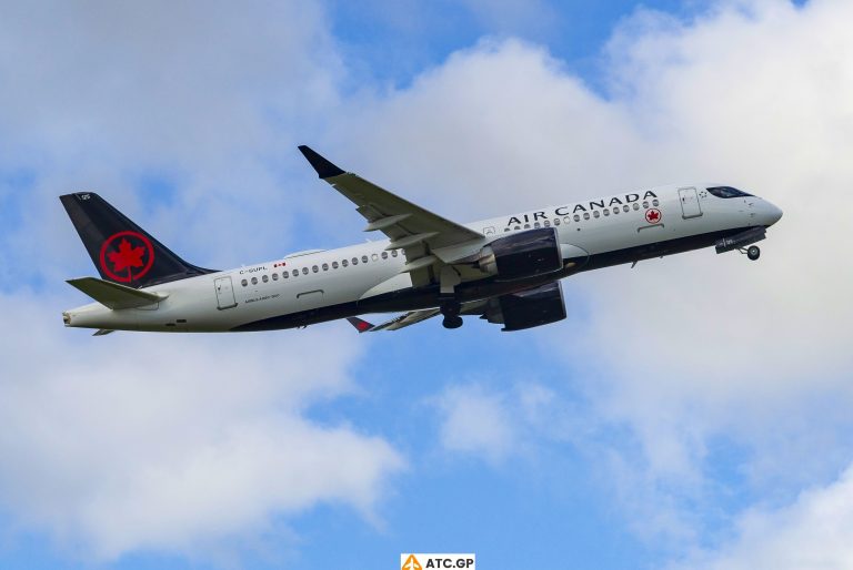 A220-300 Air Canada C-GUPL