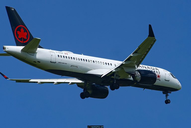 A220-300 Air Canada C-GVUH
