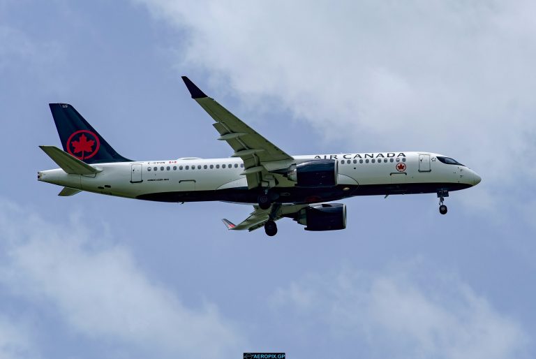 A220-300 Air Canada C-GVUN