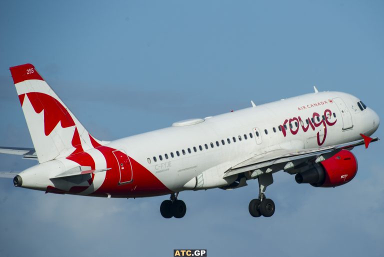 A319-100 Air Canada Rouge C-FYJE