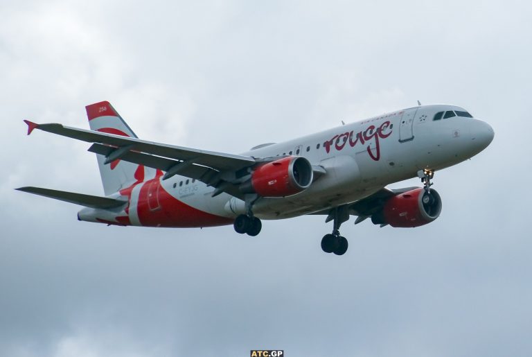 A319-100 Air Canada Rouge C-FYJG