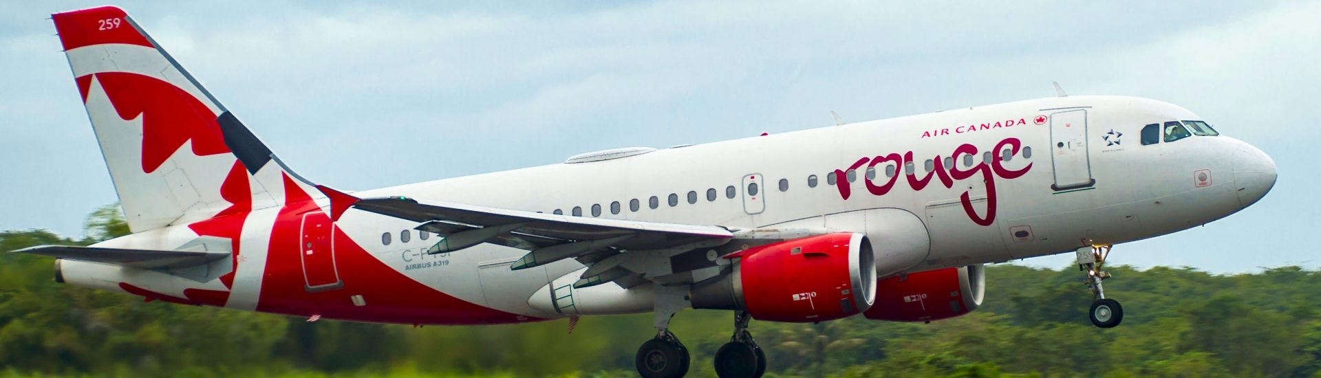 A319-100 Air Canada Rouge C-FYJP