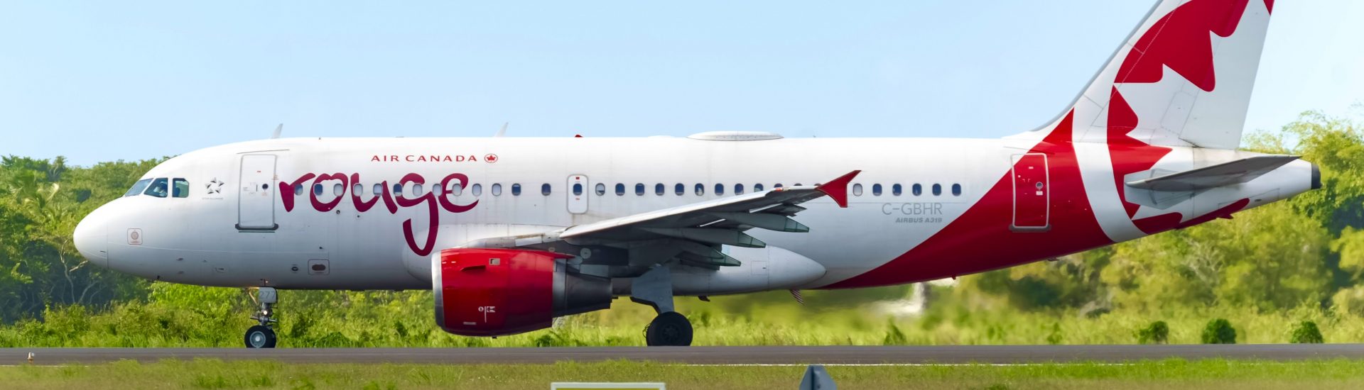 A319-100 Air Canada Rouge C-GBHR