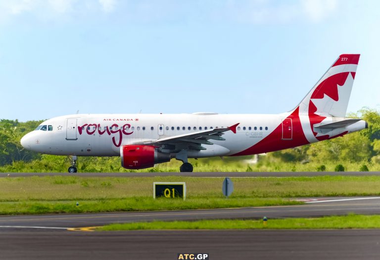 A319-100 Air Canada Rouge C-GBHR