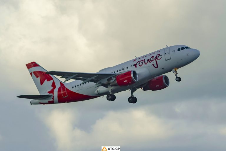 A319-100 Air Canada Rouge C-GBHR