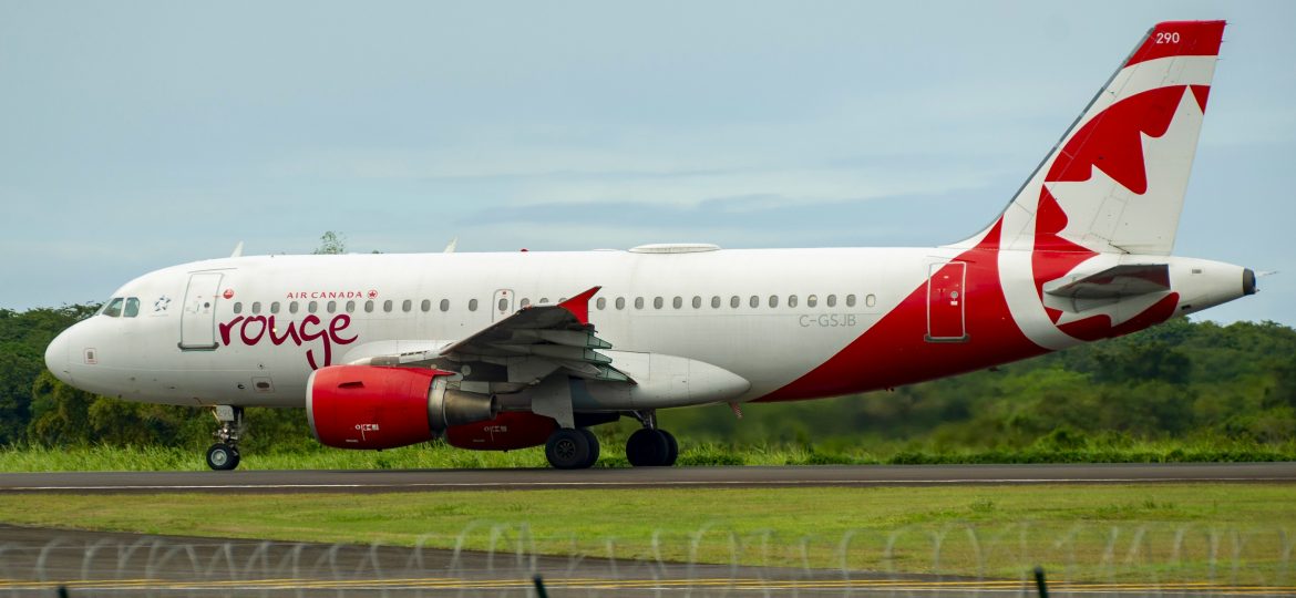 A319-100 Air Canada Rouge C-GSJB