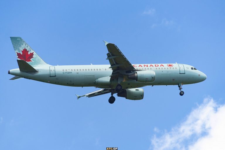 A320-200 Air Canada C-FGKH
