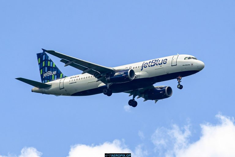 A320-200 JetBlue N571JB