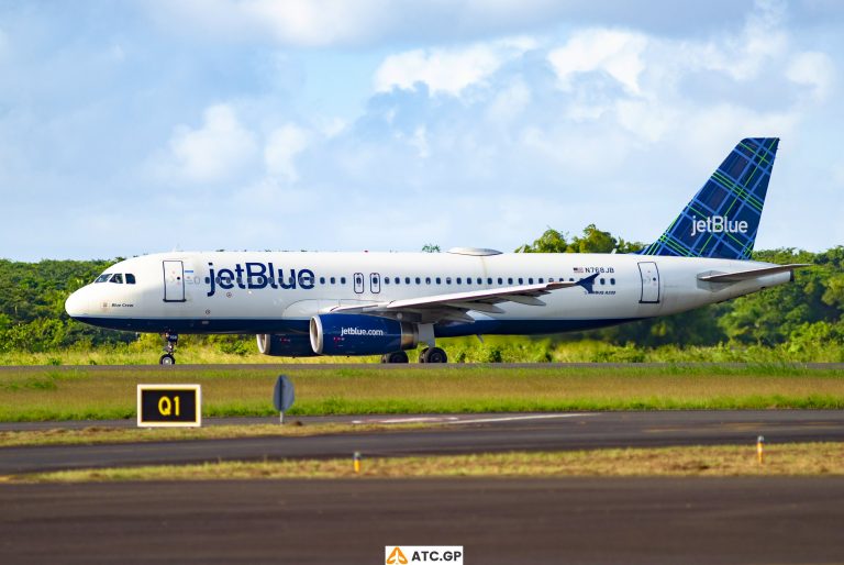 A320-200-jetBlue-N768JB-20211218_12AP.jpg