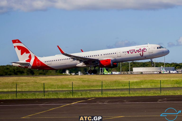 A321-200 Air Canada Rouge C-FJOK