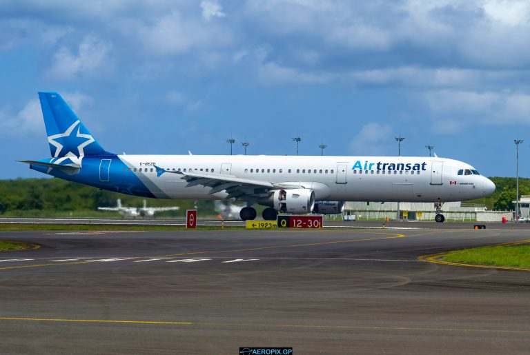 A321-200 Air Transat C-GEZD