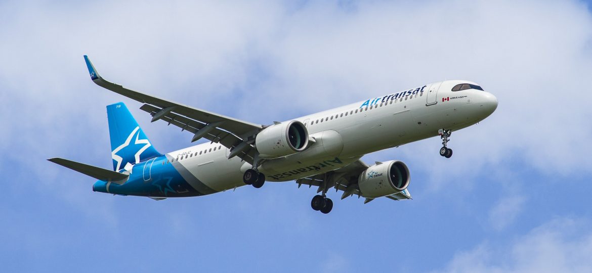 A321-200LR Air Transat C-GOJC