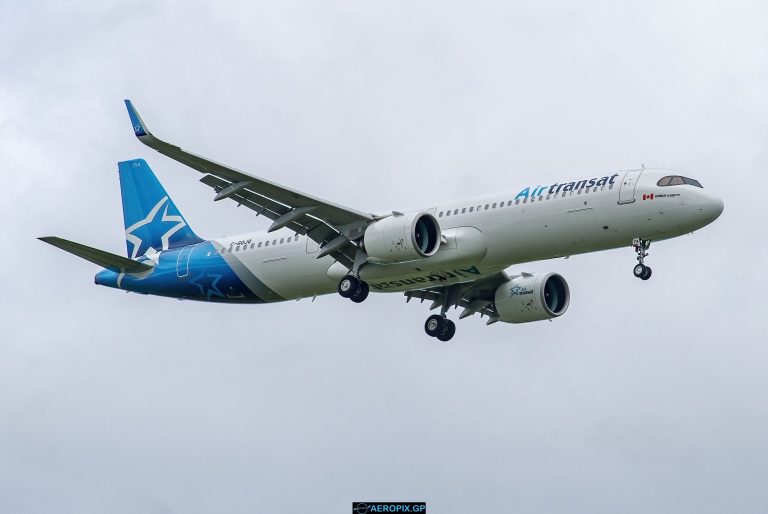 A321-200 Air Transat C-GOJQ