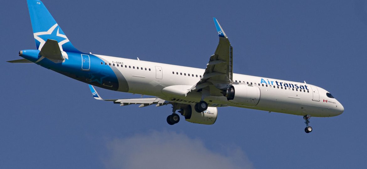 A321-200LR Air Transat C-GOKC