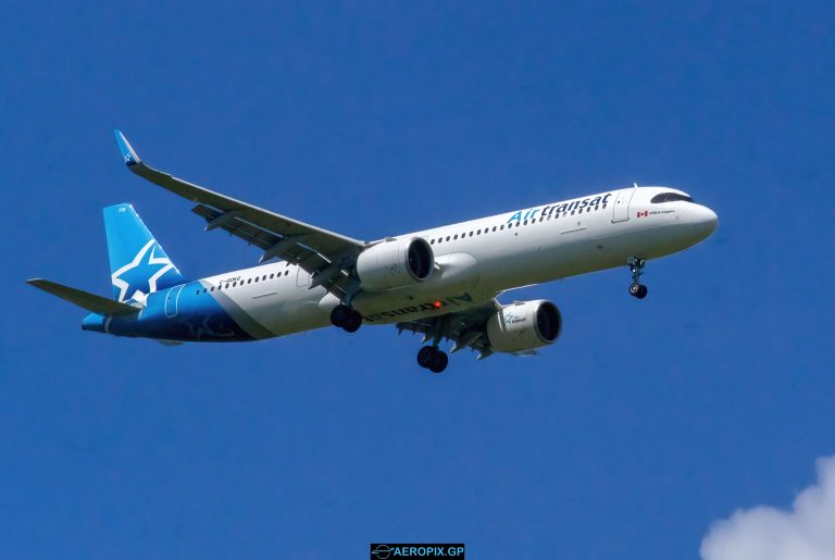A321-200 Air Transat C-GOKG