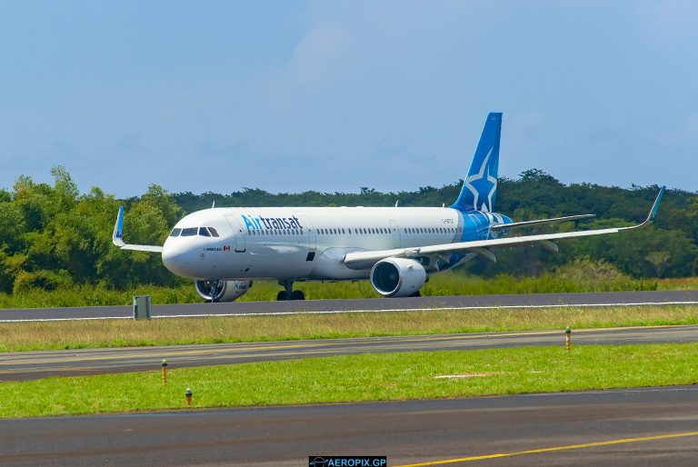 A321-200 Air Transat C-GTCY