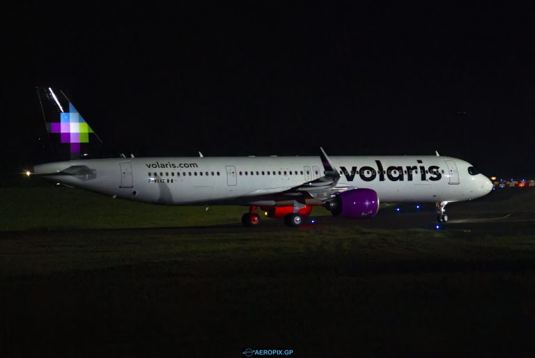 A321-200 Volaris F-WXAZ