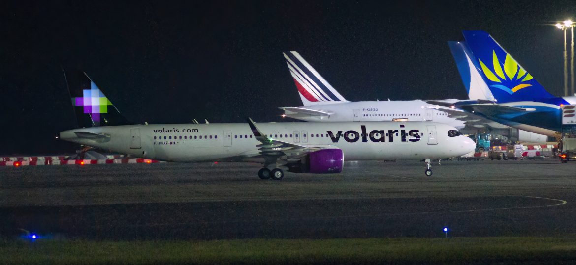 A321-200 Volaris F-WXAZ