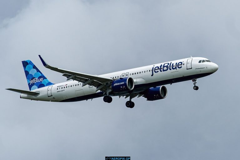 A321-200 jetBlue N2047J