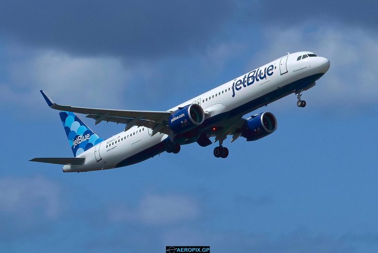 A321-200 jetBlue N2047J