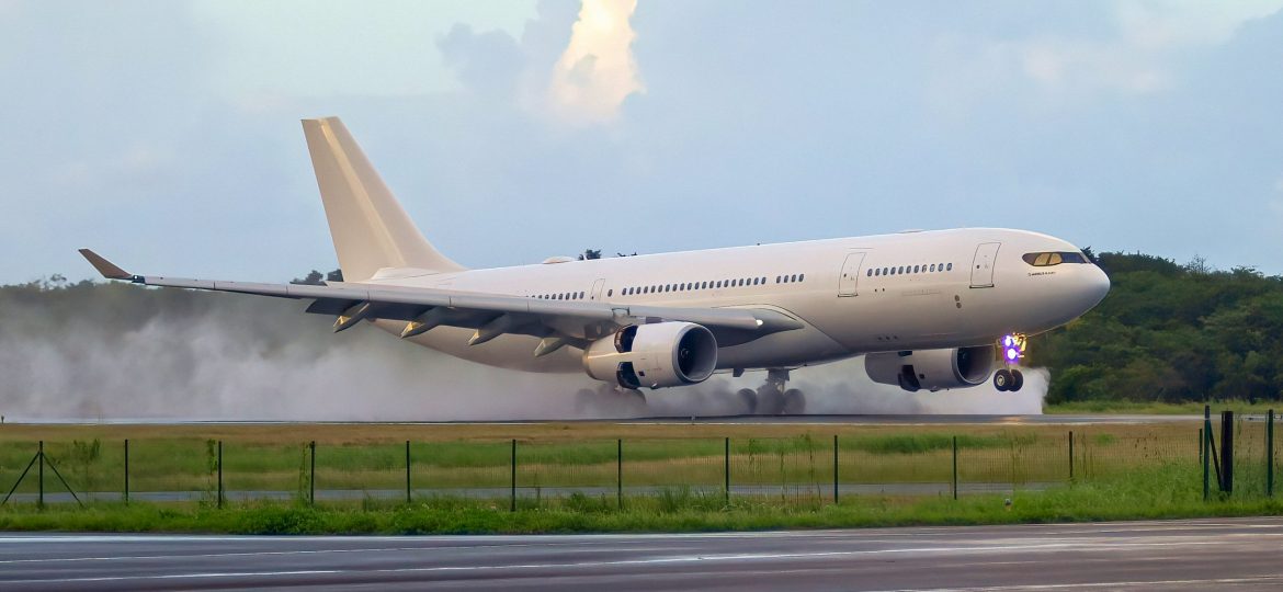 A330-200 Air Belgium OE-LAC