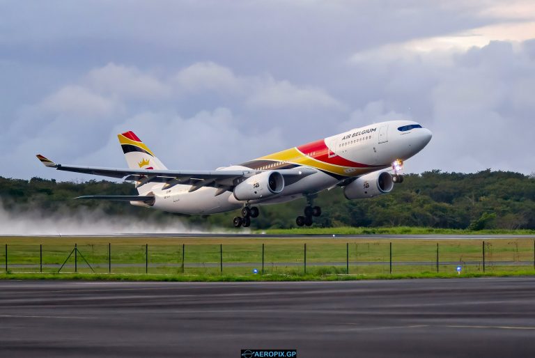 A330-200 Air Belgium OE-LCL