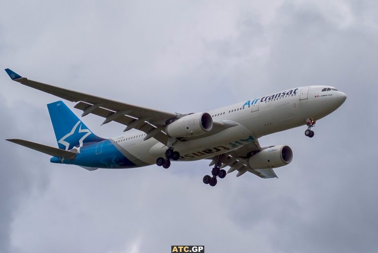 A330-200 Air Transat C-GTSJ