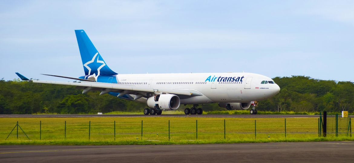 A330-200 Air Transat C-GUBD