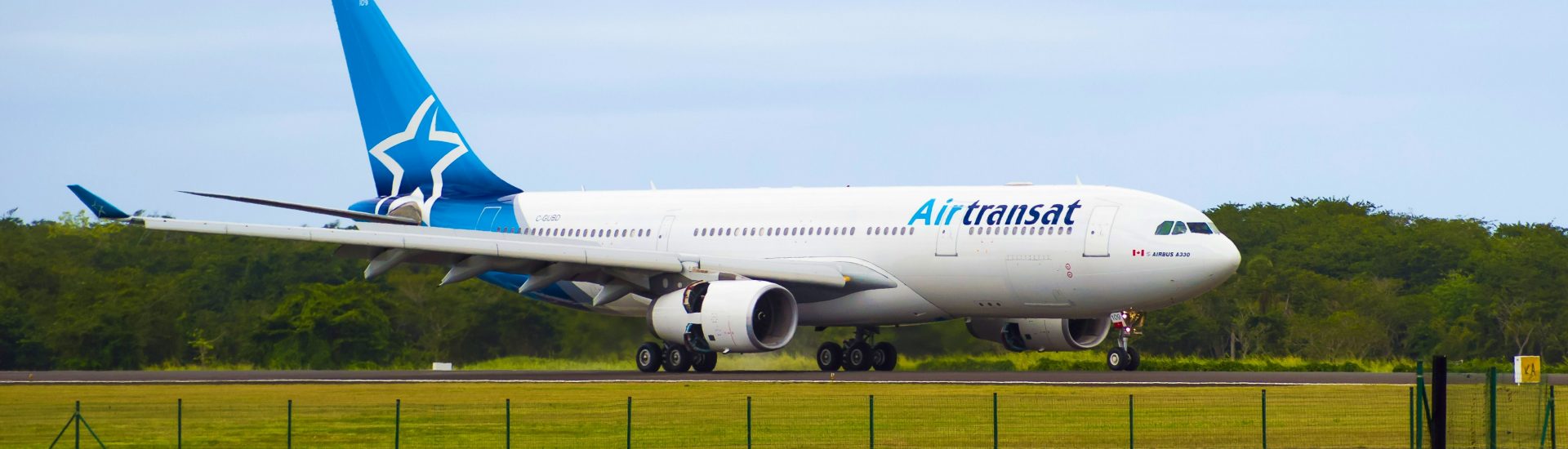 A330-200 Air Transat C-GUBD