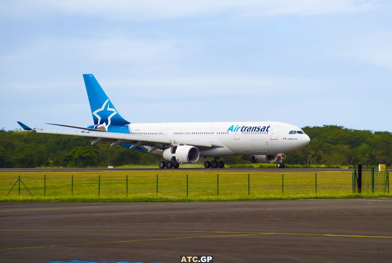 A330-200 Air Transat C-GUBD