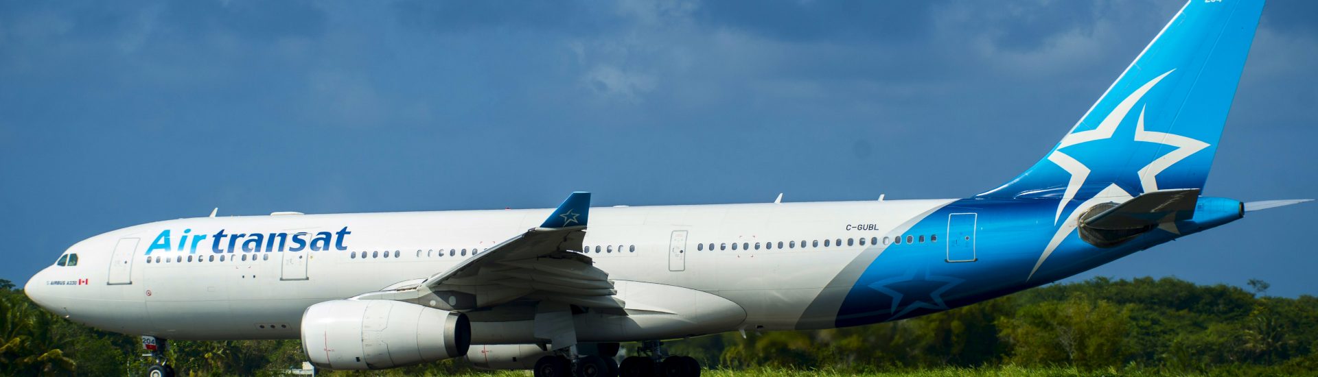 A330-200 Air Transat C-GUBL