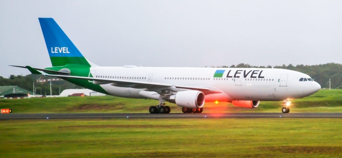 A330-200 Level F-HLVL