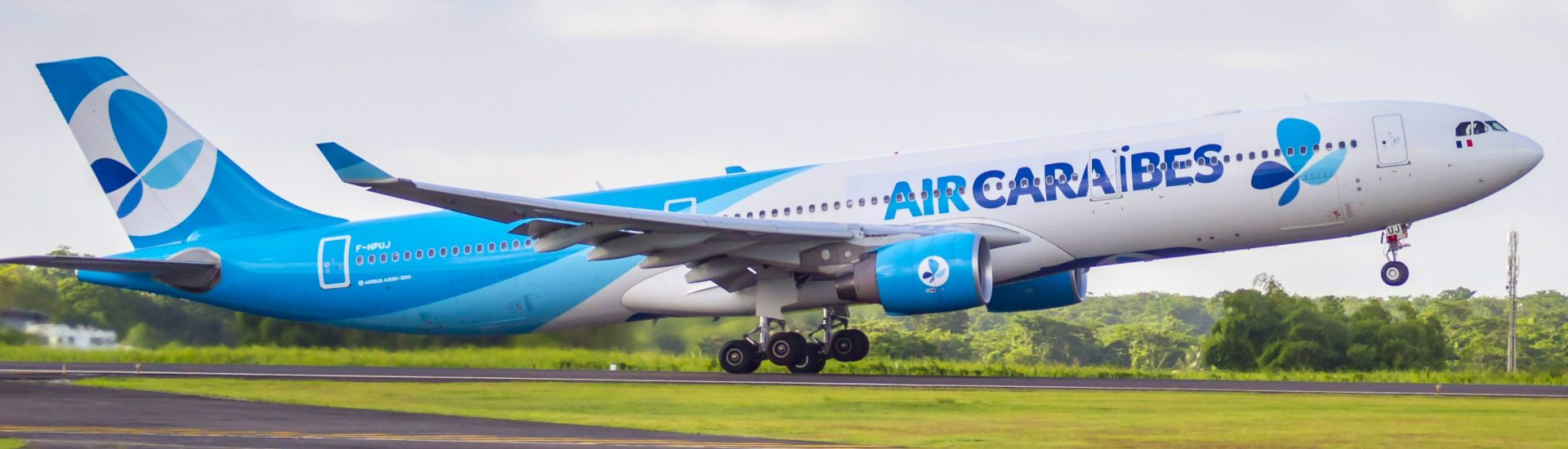 A330-300 Air Caraïbes F-HPUJ