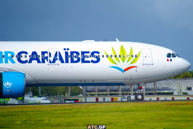 A330-300 Air Caraïbes F-HPUJ