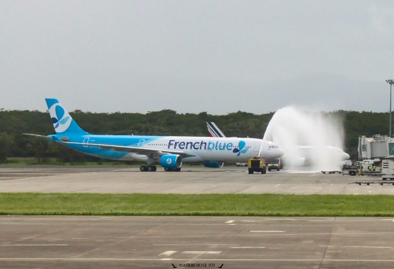 A330-300 French Blue F-HPUJ