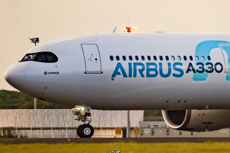 A330-900 Airbus F-WTTN