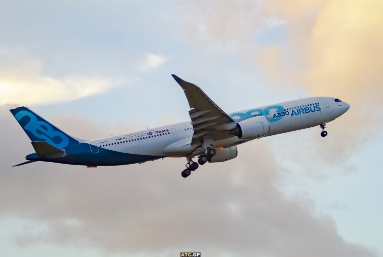 A330-900 Airbus F-WTTN