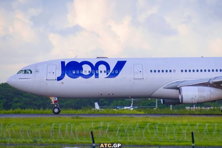 A340-300 Air France F-GLZK