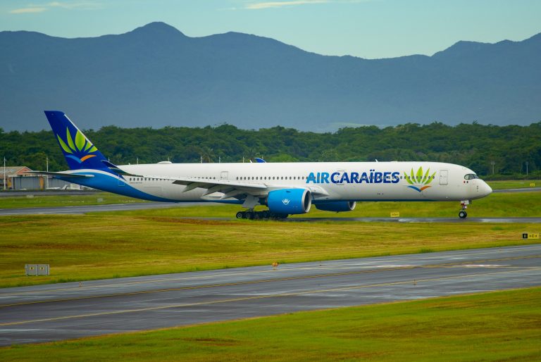 A350-1000 Air Caraïbes F-HMIL