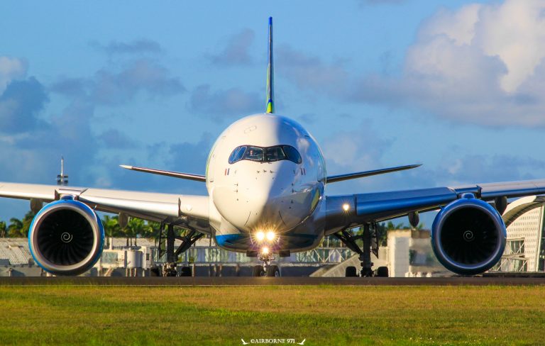 A350-900 Air Caraïbes F-HNET